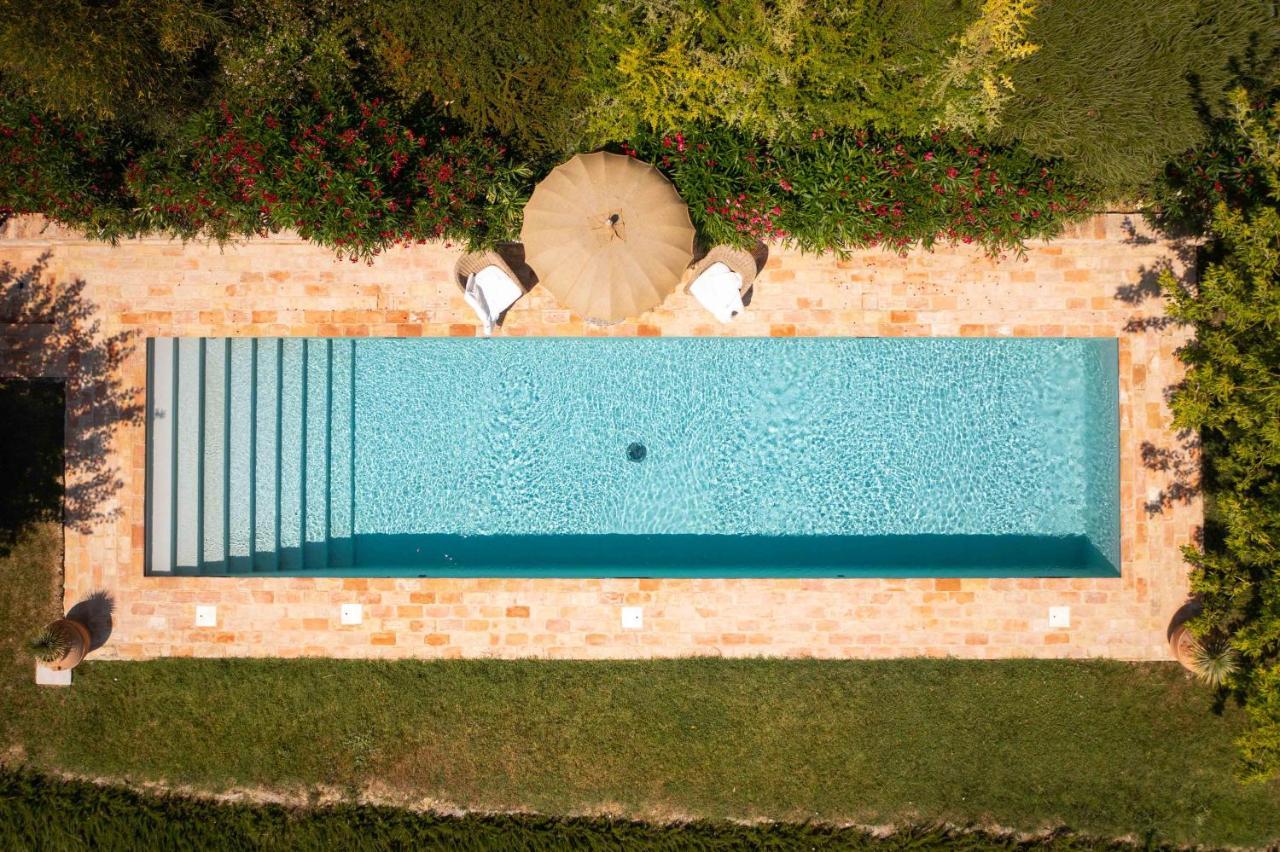 Casavostra - Ambience Suites Ostra Vetere Exterior foto